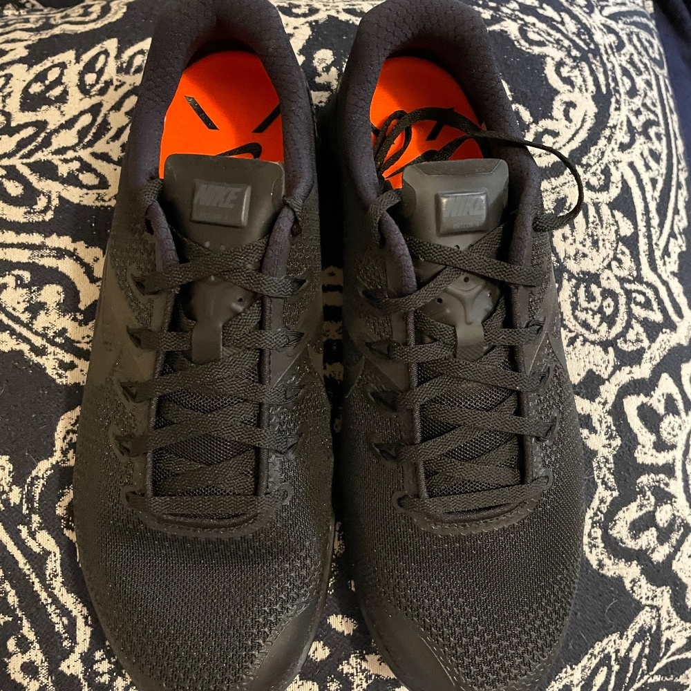 NIB Nike Metcon 4 - Size W 9.5/M 8 (US) - NIB